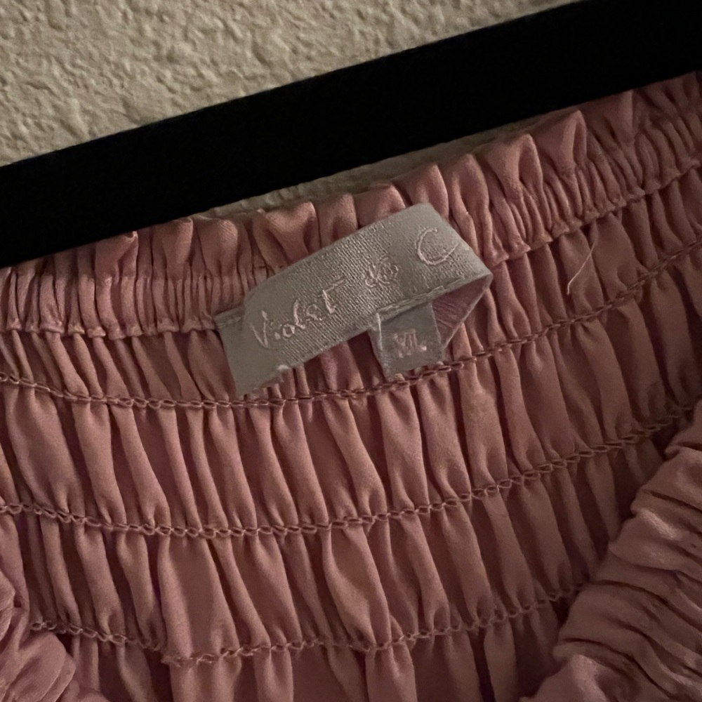 Pink blouse - Picture 3 of 3